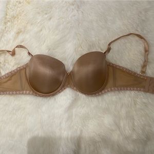 32DD B Tmpt’d nude strapless/convertible bra